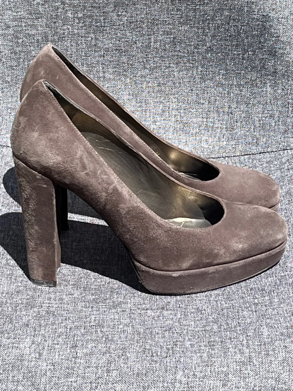 Stuart Weitzman Strongswoon Londra Suede Platform Pumps Size 7 Brown Block Heels